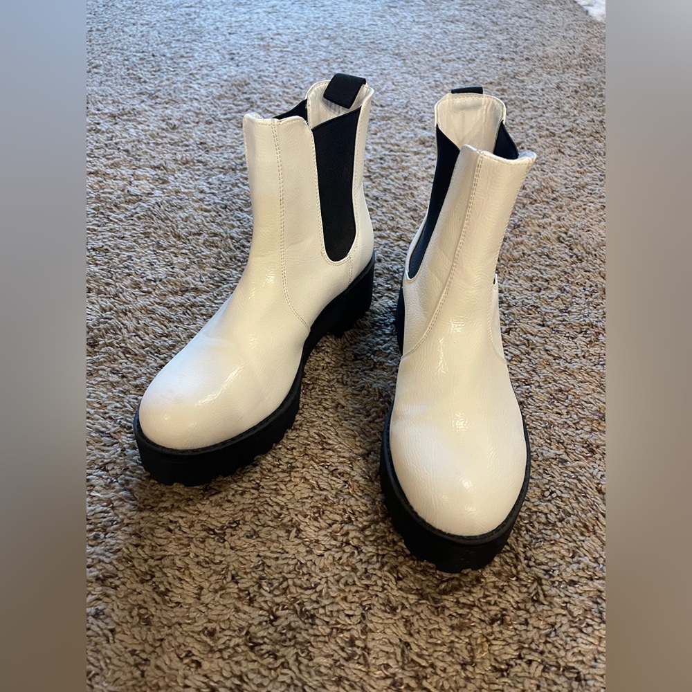 Chelsea Boots